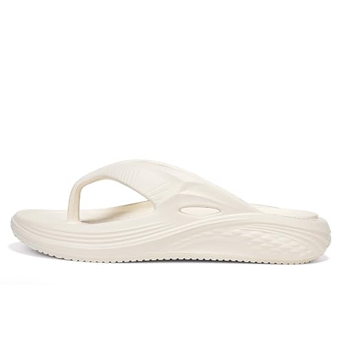 Summer outdoor beach sandals, comfortable and lightweight walking flip flops in summer