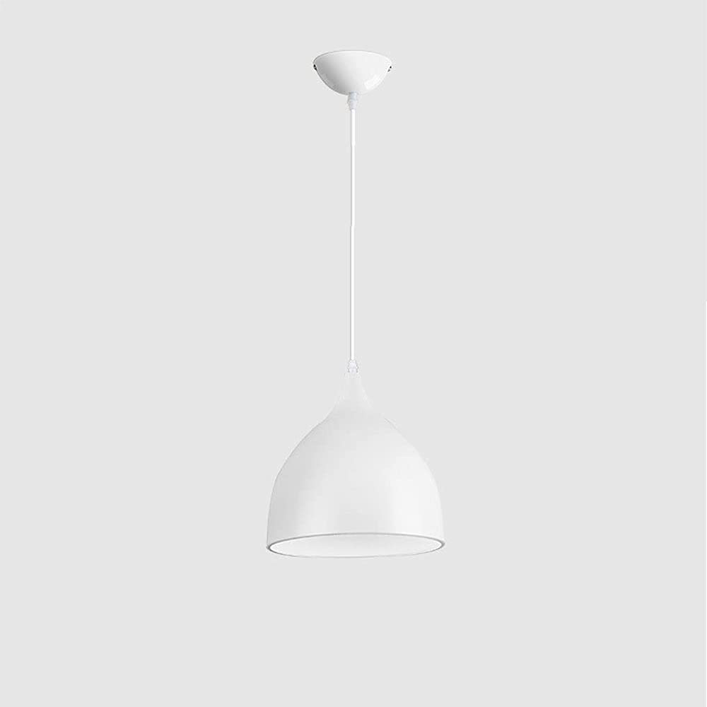 Lustre en aluminium coloré pour rénover l'éclairage du salon