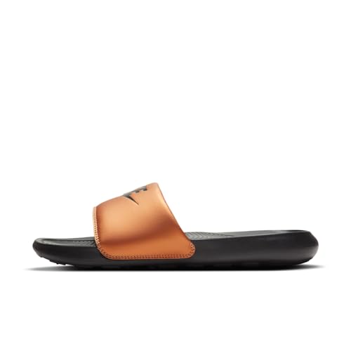 Nike Femme Victori One Slide Chaussures, Black/Black-Metallic Copper, 36.5 EU Nike Femme Victori One Slide Chaussures, Black/Black-Metallic Copper, 36.5 EU