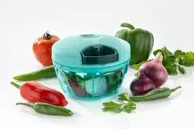 MyTees Handy and Compact Chopper with 3 Blades for effortlessly Chopping Vegetables and Fruits (Multicolor, 650 ml)