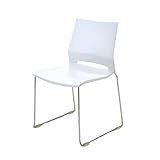 Dieser in Italien hergestellte Stuhl hat kompakte und funktionale Abmessungen: mit einer Höhe von 86,7 cm, einer Sitzhöhe von 48 cm, einer Breite von 53,2 cm und einer Tiefe von 54 cm passt er sich problemlos an verschiedene Räume an. Das moderne und schlichte Design, geprägt von klaren und minimalistischen Linien, macht ihn zu einem eleganten und vielseitigen Einrichtungsgegenstand. Seine ergonomische Form gewährleistet maximalen Komfort, ohne dabei auf Stil zu verzichten.