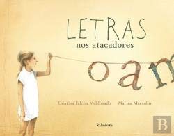 Hardcover Letras Nos Atacadores [Portuguese] Book