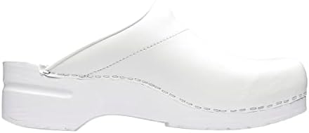 Sanita | Karl Textured Mule Clog | Original Handmade Flexible Leather Clog for Men | Maximum stability | Anatomical shaped footbed with soft foam | Bruin | 48 EU