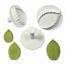 T H BAKEWARE Plunjer Set Leaf Shape skytail veined Three Leaf Holly Plunger Cutter, Christmas Cutter Small,Medium Large Sizes Cake Decoration Topper Baking Tool Fondant Mould Set of 3