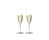 Dieses Glas wird oft für leichte, frische, trockene Champagner verwendet