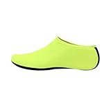 Confortable pour un Port Prolongé: Conçues pour s'adapter étroitement sans restreindre la flexibilité, ce qui les rend suitable pour de longues heures de plongée, de snorkeling ou d'autres sports aquatiques. La construction respirante aide à maintenir un sentiment de confort tout au long de l'utilisation