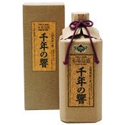 Amazon.co.jp: 今帰仁酒造所 千年の響 長期熟成古酒 原酒 43度 720ml.e