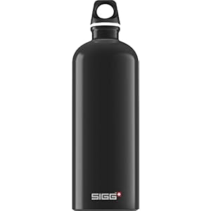 SIGG Traveller Outdoor Trinkflasche, schadstofffreie und auslaufsichere Trinkflasche, federleichte Wasserflasche aus…