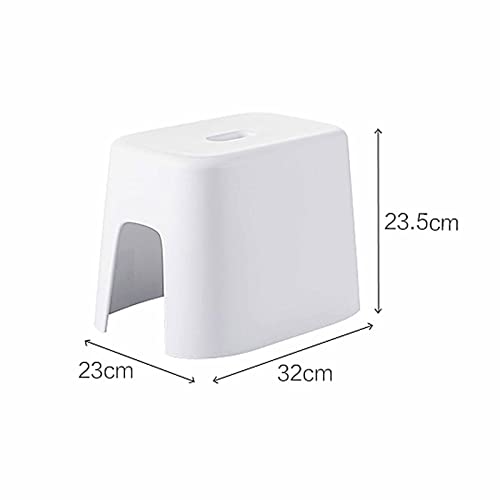 Tabouret pour enfants idéal dans la salle de bain pour brosser les dents