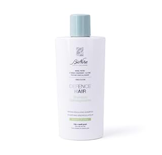 BioNike Defence Hair, Shampoo Seboregolatore per Capelli Grassi ad Azione Purificante, con Estratti di Ortica, Serenoa Serrulata e Peptide Undecilenico per Capelli più Voluminosi e Leggeri, 200 ml