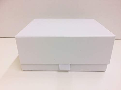 Aromabar Luxury White Magnetic Gift Box with Ribbon Tab Small Wedding Bridesmaid Bride Baby Keepsake Size 12 x 14 x 6.5cm