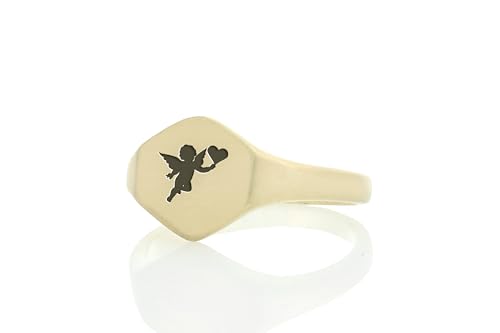 Bague gravée Cupidon en relief : l'excellence de la chevalière ange ciselée