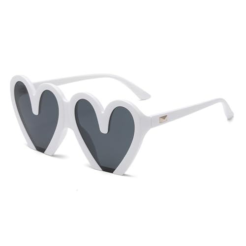Lunettes de soleil en coeur pour sublimer un look de fête sans effort en blanc noir