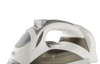 Steam Iron with Retractable Cord - White