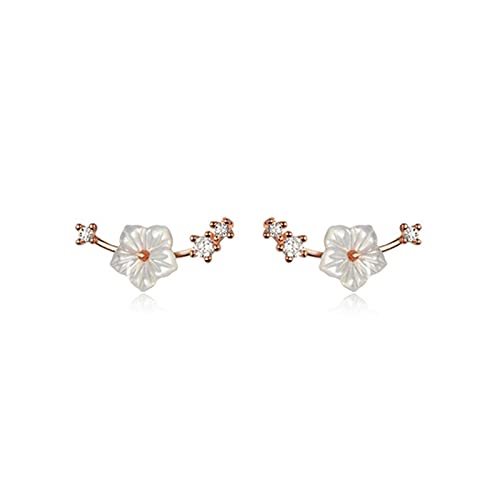 Petites boucles d'oreilles fleur en coquille blanche pour vos soirées