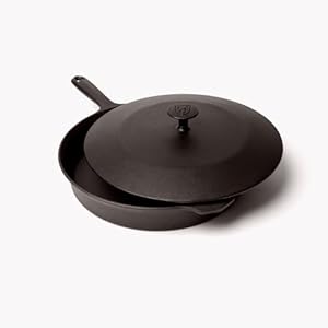 Field Company No.10 Skillet and Matching No.10 Cast Iron Skillet Lid