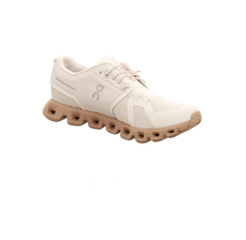 Image of On Women's Cloud 5 Sneakers