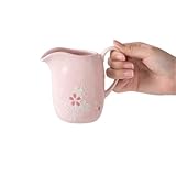 Cette saucière s'intégrera parfaitement à toutes les cuisines! N'utilisez pas cette vaisselle pratique uniquement for les fêtes de fin d'année et Thanksgiving! Elle est également idéale au quotidien!