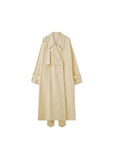 Col châle et ceinture nouée sur ce trench-coat ample et fluide femme