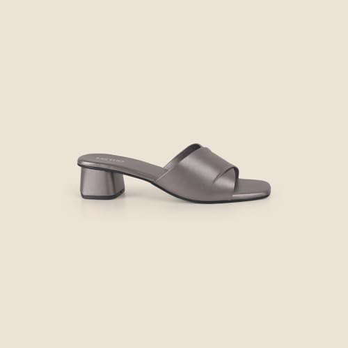 Image of Metro Women's Faux Leather Formal Block Heel Fashion Sandals