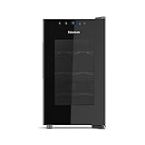 BLACK GLASS: Doble cristal en negro opaco que conserva totalmente la temperatura interior y evita que traspasen rayos solares o afecte la temperatura ambiente. Ideal para no alterar las propiedades del vino. Cuenta con asa en la puerta.