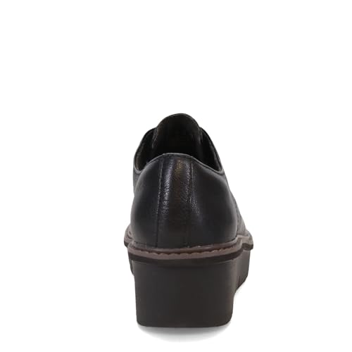 Image of Clarks Women's Airabell Tye Mary Jane Schuh