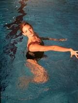 Amazon.co.jp: 古本 帯なし 写真集 Virgin Virginie Dedieu