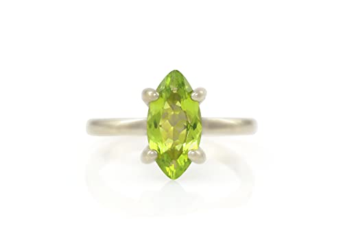 Bague Péridot Argent 925 : Bijou Artisanal d'Août pour Elle
