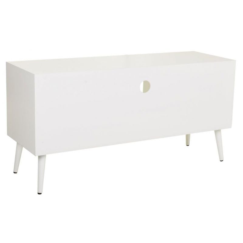 Mueble bajo de madera y rejilla blanco ideal para organizar el salón con estilo nórdico 6