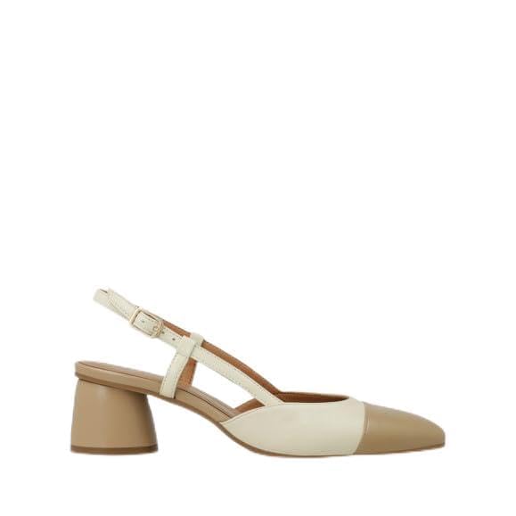 LODI Zapatos de Salón para Mujer. Diseño Sencillo y Elegante. Destalonados en Piel Combinada con Detalle de Tiras y Aberturas Laterales. Tacón de 5 cm. Cierre con Hebilla Metálica. Serie ROL4343 Beige