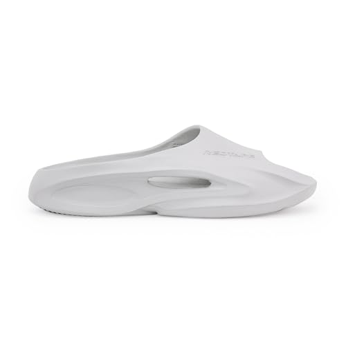 Image of Red Tape Mens Sliders in Green | Casual Pool Sliders