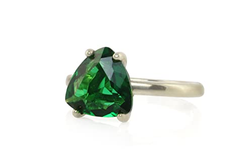 Bague émeraude en argent massif : un bijou artisanal d'exception pour fiançailles