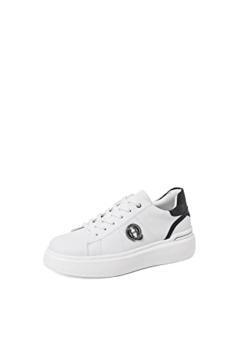 Comode e leggere, ideali per l'utilizzo quotidiano: le nostre scarpe da ginnastica donna sono progettate per offrire il massimo comfort durante l'utilizzo quotidiano, garantendo una calzata perfetta e una sensazione di leggerezza ai pied