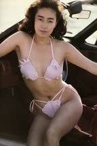 Amazon.co.jp: 柏原芳恵 写真集 デビュー10周年記念写真集 210 : おもちゃ