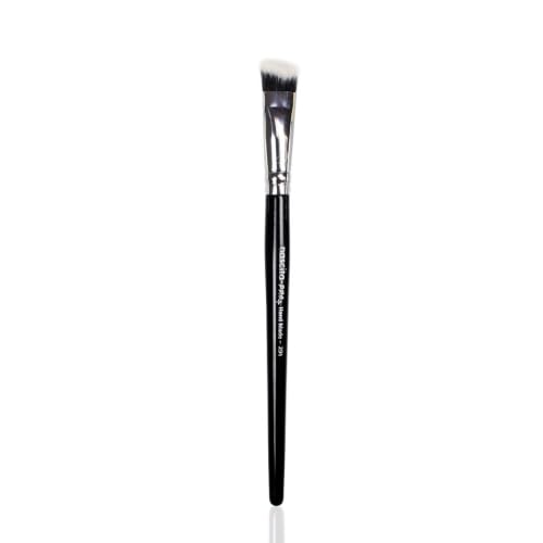 Nascita Pro Plus Curved Concealer Brush