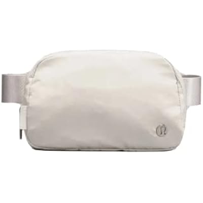 Lululemon Athletica Everywhere Belt Bag 1L (White)