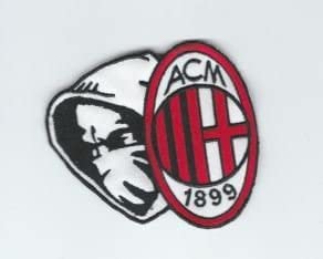 🛡️【AUTENTICITÀ E STORIA】Questo patch della Curva Sud non è solo un semplice accessorio, ma un simbolo ricco di storia e autenticità. Con un diametro di 9 cm, è una toppa ricamata di alta qualità che rappresenta la passione incondizionata per una delle curve più iconiche d'Italia. Quando lo indossi, porti con te anni di emozioni, di partite indimenticabili e di un amore per il calcio che non conosce confini.