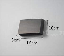 Lampe murale extérieure cube au design épuré et éclairage LED haute durabilité