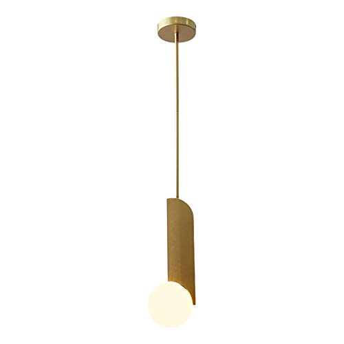 Lustre de bar et balcon nordique chic pour illuminer vos moments de détente