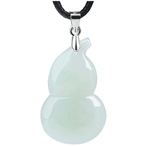 Collier en argent 925 sculpté main avec jade blanc, un bijou d'exception