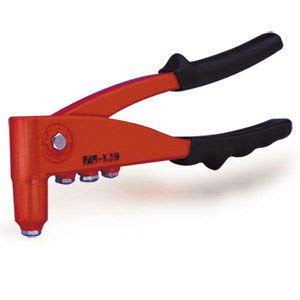 Rivettatrice professionale Far Srl. Per rivetti a strappo. Utilizzabili rivetti di materiali diversi.