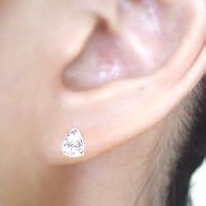 Amazon | pt900 0.3ctペアシェイプダイヤモンドピアス 雫 0.3カラット