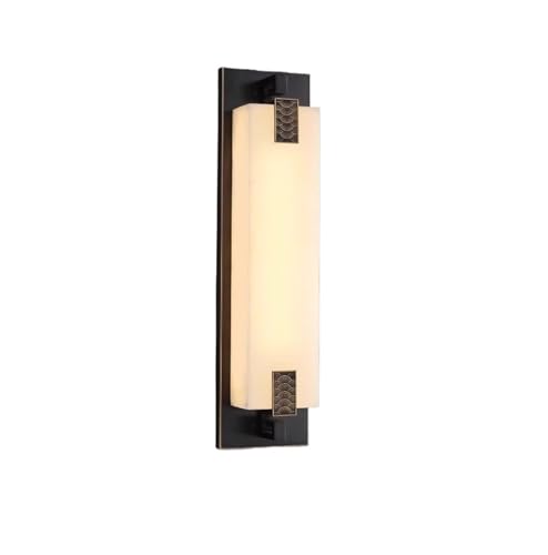 Applique murale lumineuse en cuivre pour éclairer chaleureusement un couloir