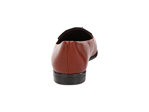 Image of Trotters Women's Leana Loafer Flat