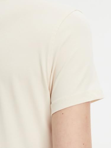 T-shirt GUESS fleurs mode écoresponsable pour week-end ensoleillé