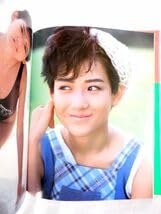 岡田有希子 写真 アイドル 当時物 現状品 希少 岡田有希子、幻のラストシングル含む7inchシングルBOX 9色の