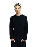 Quiksilver embroidered logo on left chest