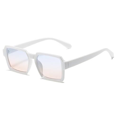 Lunettes de soleil carrées pour vos terrasses d'été et sorties urbaines stylées en orange