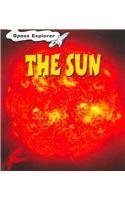 Paperback The Sun (Space Explorer) Book