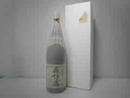 Amazon.co.jp: 本格焼酎 森伊蔵 かめ壺焼酎 一升 1800ml 25% 芋